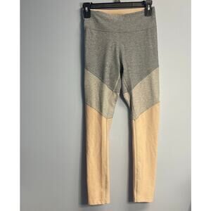 Womans Outdoor voices leggings Size small -Preowned
